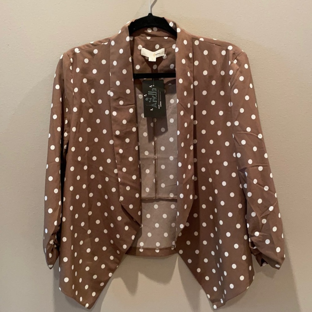 3/4th sleeve Polyester/Spandex jacket - Light brown with cream spots